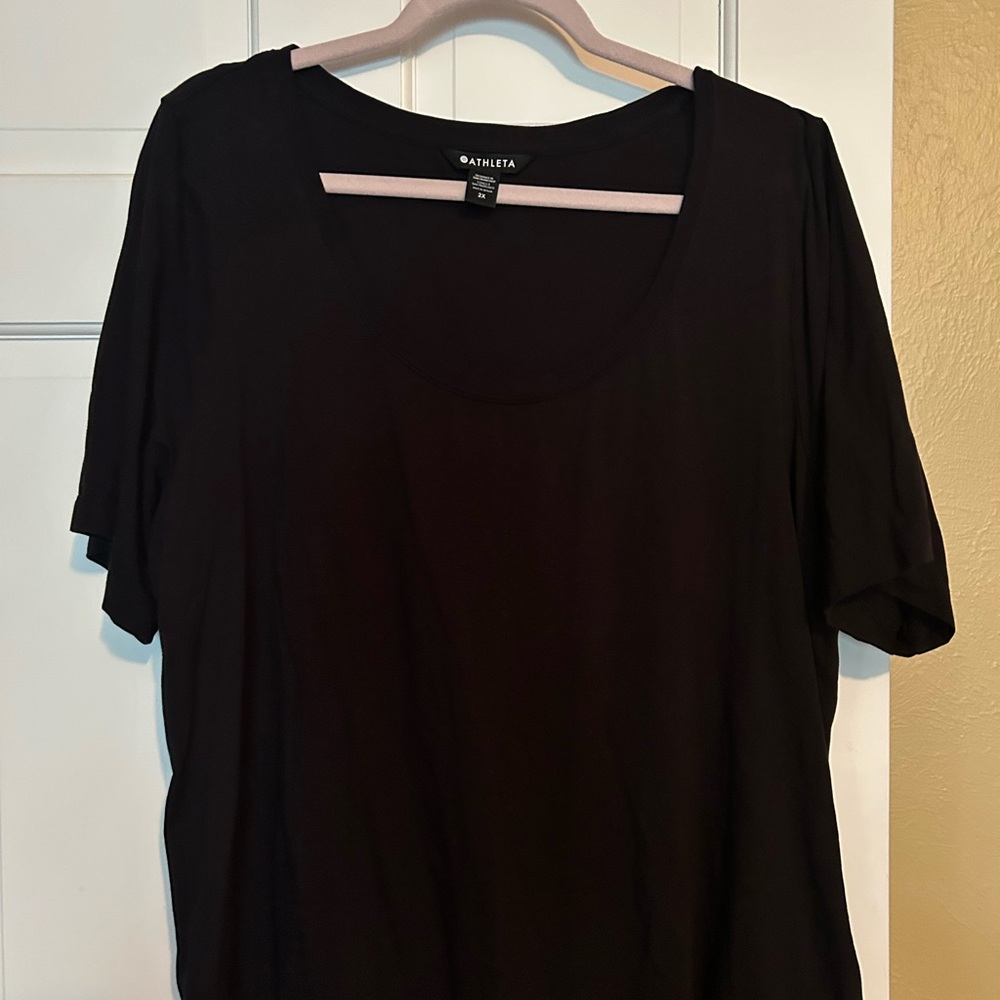 Athleta Women's Classic Black Short Sleeve Tee